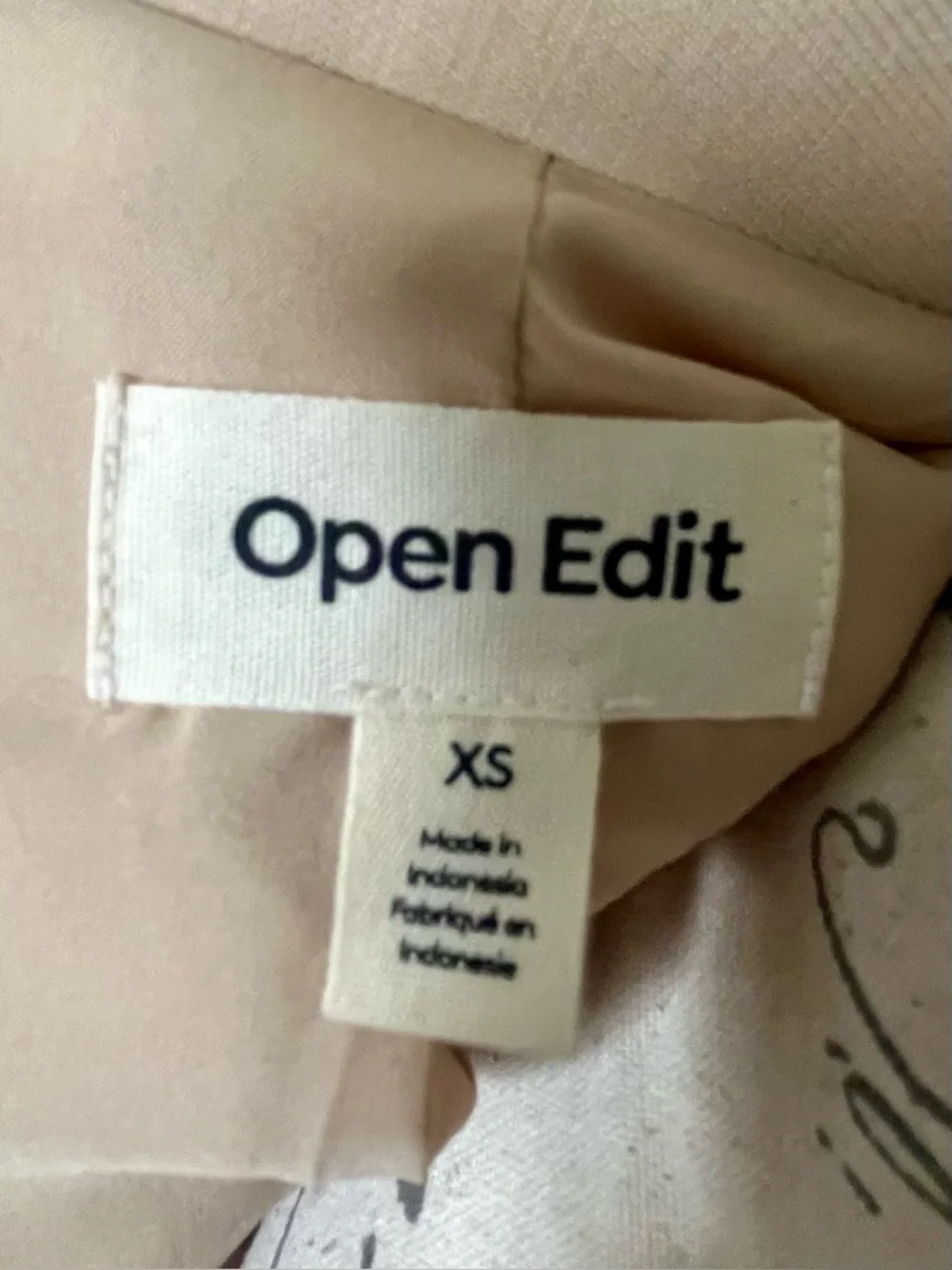 Open Edit Nordstrom Sleeveless Blazer Style Vest with Single Button Closure - Picture 6 of 16